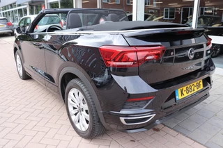 Volkswagen T-Roc Volkswagen T-Roc Cabrio 1.5 TSI R-Line Automaat. Eerste eigenaar, nieuwstaat! Trekhaak. - afbeelding nr 12