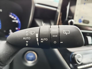 Toyota Corolla Touring Sports Toyota Corolla Touring Sports 1.8 Hybrid Business Plus | Navi | Keyless Entry | Stoelverwarmin - afbeelding nr 12