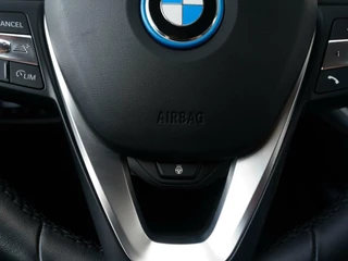 BMW 3 Serie BMW 3-serie Touring 330e 293pk Sport Line | Full LED | Sportstoelen | Adaptive cruise | Trekhaak - afbeelding nr 41