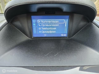 Ford Tourneo Courier Ford Tourneo Courier 1.0 Titanium#FULL OPTIONS|Milieu-zone vriendelijk - afbeelding nr 17
