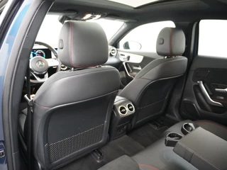 Mercedes-Benz A-Klasse Mercedes-Benz A-Klasse 250e AMG // Panoramadak // Memory // Trekhaak // Keyless // Carplay // Sfeerverlichting // MultiBeam LED // Night Pakket // Augmented Reality - afbeelding nr 13