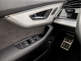 Audi Q7 Audi Q7 55 TFSI quattro S-Line Sport 7 Persoons 340Pk Automaat (PANORAMADAK, MATRIX LED, LUCHTVERING, HEAD-UP DISPLAY, BANG&OLUFSEN, TREKHAAK, MEMORY SEATS, APPLE CARPLAY, NIEUWSTAAT) - afbeelding nr 25