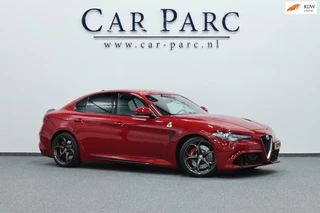 Alfa Romeo Giulia 2.9 V6 Quadrifoglio 570+PK Squadra CARBON/HALF LEDER+ALCANTARA+MEMORY/19" LMV/CAM/LINE/ACC/ECC/12 MND GARANTIE!