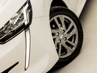 Peugeot 208 Peugeot 208 1.2 PureTech Sport (APPLE CARPLAY, NAVIGATIE, 360 CAMERA, PARKEERSENSOREN, LM VELGEN, SPORTSTOELEN, CRUISE, LANE ASSIST, NIEUWE APK, NIEUWSTAAT) - afbeelding nr 30