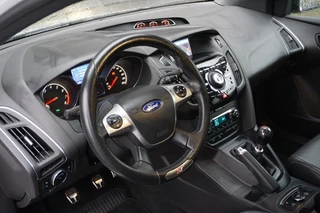 Ford Focus Ford Focus 2.0 ECOB. ST-3 - 250PK - NW. CILINDERKOP - APK 03-01-2026 - afbeelding nr 8