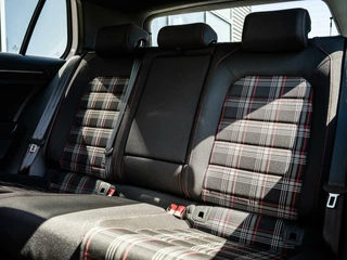 Volkswagen Golf Volkswagen Golf 2.0 TSI GTI Performance|PANO|ACC|19''|CAMERA - afbeelding nr 13