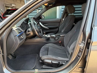 BMW 3 Serie BMW 3 Serie 320I Touring M SPORT Navi Xenon 19 Inch - afbeelding nr 15