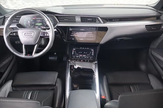 Audi e-tron Audi e-tron Sportback 55 quattro S Line | Geen import | Schuifdak | B&O | Camera | Com - afbeelding nr 3