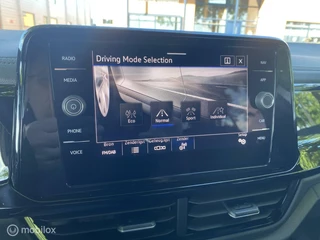 Volkswagen T-Roc Volkswagen T-Roc 1.5 TSI R-Line 18 INCH CarPlay Black Style pakket - afbeelding nr 19