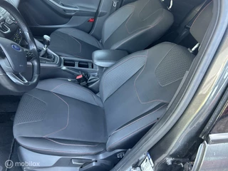 Ford Focus Ford Focus 1.0 ST-Line * AIRCO * LM VELGEN * A-SPOILER * - afbeelding nr 7