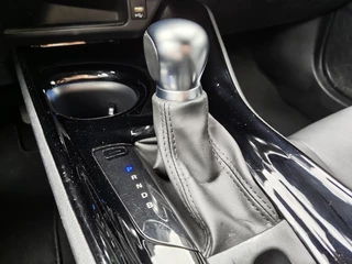 Toyota C-HR Toyota C-HR 1.8 Hybrid Style Luxury | JBL | Vol Leder | Navi | Blind Spot | - afbeelding nr 21