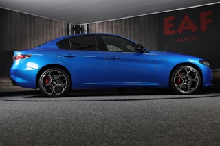 Alfa Romeo Giulia Alfa Romeo GIULIA 2.0 T GME AWD Tributo Italiano / FACELIFT / Digital Cockpit / Acc / HK / Leder / Elek Stoelen / Camera / 19 Inch - afbeelding nr 33