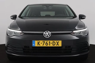 Volkswagen Golf Volkswagen Golf 1.0 TSI Life (PARKEERSENSOREN, CRUISE CONTROL ADAPTIEF, NAVIGATIE, NL-AUTO) - afbeelding nr 16