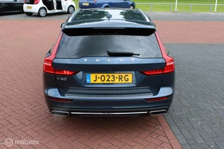 Volvo V60 Volvo V60 2.0 B4 Inscription 200 pk, Leer, Memory, stoel + stuur verwarming, Adaptief Cruis, Camera, Full Led, Clima,18 inch Lmv, Donker glas. - afbeelding nr 10