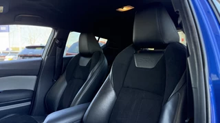 Toyota C-HR Toyota C-HR 1.8 Hyb. Exec. | Navi | Camera | Stoelverwarming - afbeelding nr 8