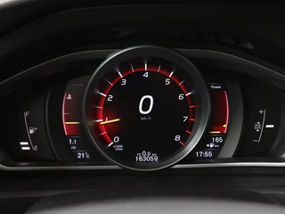 Volvo V40 Volvo V40 2.0 T2 Momentum | Navigatie | Parkeerhulp |  Climate control | Bluetooth | Cruise control - afbeelding nr 19