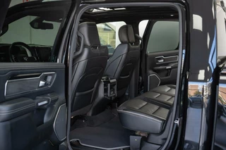 Dodge Ram 1500 Dodge Ram 1500 4X4 5.7 V8 4x4 Crew Cab Laramie Sport 1e Eig BTW Harman/Kardon, Panoramadak, Treeplank, Trekhaak - afbeelding nr 34