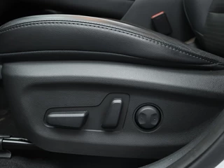 Hyundai Kona Hyundai Kona EV Premium 64 kWh | Navigatie | Camera | Stoelventilatie - afbeelding nr 17