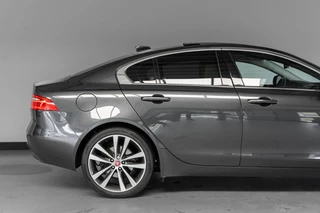 Jaguar XE Jaguar XE 2.0 D Pure Leder Panorama - afbeelding nr 37
