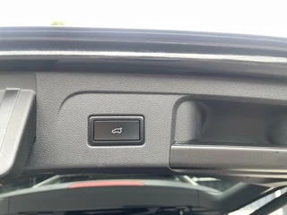Volkswagen Touran Volkswagen Touran 1.4 TSI AUT. R-Line PANORAMADAK|ADAPTIEF CRUISE CONTROL|SFEERVERLICHTING|STOELVERWARMING|ELEKTRISCHE KOFFERKLEP|SFEERVERLICHTING|1E EIGENAAR - afbeelding nr 16