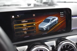 Mercedes-Benz A-Klasse Mercedes-Benz A-klasse 250 4MATIC AMG Pano 360 Lane ACC BM Ambiance - afbeelding nr 49