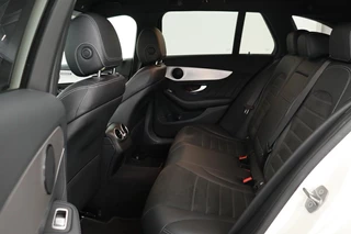 Mercedes-Benz C-Klasse Mercedes-Benz C-klasse 300e AMG Night | Head-Up | Adaptive cruise |  Stoelverwarming | 360 camera | Carplay | Keyless | Matrix LED | Trekhaak | Park Assist | Navigatie - afbeelding nr 6