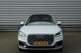 Audi Q2 Audi Q2 1.4 TFSI 150pk CoD Sport Automaat NL-Auto NAP Panoramadak Clima Cruise Navi PDC 17