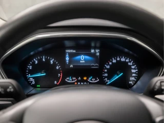Ford Focus Automaat (APPLE CARPLAY, GROOT NAVI, STUUR/STOELVERWARMING, ADAPTIVE CRUISE, SPORTSTOELEN, CAMERA, KEYLESS, TREKHAAK, NIEUWSTAAT) - afbeelding nr 22