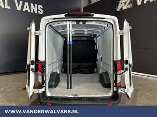 Ford Transit Ford Transit 2.0 TDCI 131pk L3H2 Euro6 Airco | Camera | Navigatie | Android Auto | Stoelverwarming Verwarmde voorruit, Cruisecontrol, Parkeersensoren, Elektrisch verstelbare bestuurdersstoel, Bijrijdersbank - afbeelding nr 3