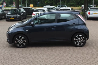 Toyota Aygo Toyota Aygo 1.0 VVT-i x-play / Camera / Navigatie / 15'' / Bluetooth / Airco - afbeelding nr 7