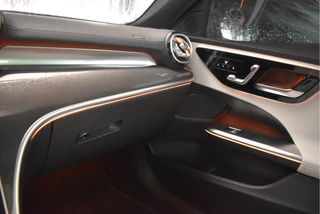 Mercedes-Benz C-Klasse Mercedes-Benz C-Klasse 200 AMG Line | NL-Auto | Open dak | HUD | 360 gr.camera | Trekhaak | Keyless | Mem.stoelen | Full LED | Vol - afbeelding nr 74