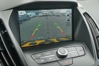 Ford Kuga Ford Kuga 120PK Titanium TREKHAAK | CARPLAY | KEYLESS | CAMERA | ELEK.KLEP - afbeelding nr 32