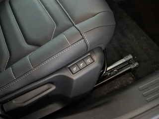 Citroën ë-C4 X Citroën ë-C4 X Shine 54 kwh 136PK | Leder | Stoel+stuurverw | Massage - afbeelding nr 15