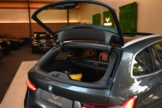 BMW 3 Serie BMW 3-serie Touring 320i High Executive Edition - Adaptive Cruise Control - Memory - Panoramadak - El. Trekhaak - Dashboard Leder - afbeelding nr 36