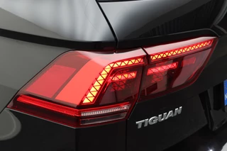 Volkswagen Tiguan Leer, Panoramadak, ACC, Camera, Apple Carplay, DAB, PDC, Trekhaak, 19'' - afbeelding nr 30