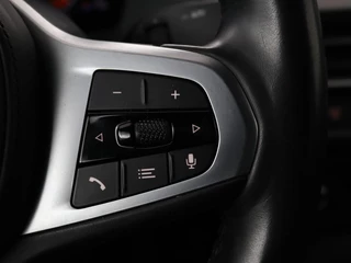 BMW 2 Serie BMW 2-serie Gran Coupé 218i M Sport | Stoelverwarming | Adaptive cruise |  Carplay | Trekhaak | Sportstoelen | DAB | Half leder | Live Cockpit | Climate control - afbeelding nr 16