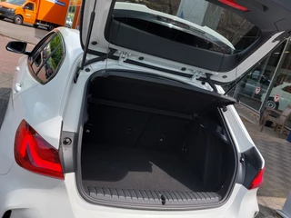 BMW 1 Serie BMW 1 Serie 116i Automaat Business Edition M-Sport | Navi | Apple Carplay+Android Auto | Clima | Cruise | Led Koplampen | Panorama Schuifdak | Pdc V+A+Camera | Licht+Regensensor | Privacy Glass | 17''lm - afbeelding nr 36