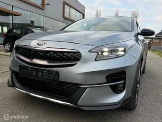 Kia XCeed Kia XCeed 1.6 GDi PHEV ExecutiveLine 55 km volledig elect rijden / Hybride , Panorama Dak, 18 inch velgen , electr. stoelen , electr. kofferklep , Lane assist , Dodehoek assistent  , lage km stand , fab. garantie - afbeelding nr 10