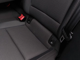 Volkswagen e-Golf e-Golf 136pk Automaat 5-Deurs | Warmtepomp | Navi | Apple Carplay+Android Auto | Clima | Adap. Cruise | Led Koplampen | Pdc V+A | Stoelverwarming | Privacy Glass | 17''lm | Trekhaak - afbeelding nr 29