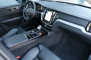 Volvo V60 Volvo V60 2.0 T6 Recharge AWD Inscription Panodak Headup Display 360View Adaptiv Cruise Leder Sportzetels Harman/Kardon Audio Laneassist 134000km BJ2021 - afbeelding nr 17