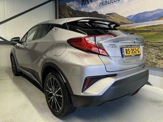 Toyota C-HR Toyota C-HR 1.8 Hybrid Dynamic / Navi /Vol /Orig. NL - afbeelding nr 2