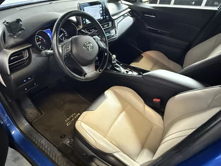Toyota C-HR Toyota C-HR 1.8 Hybrid Bi-Tone | Navi | Dodehoek detectie - afbeelding nr 10
