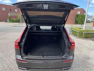 Volvo XC60 Volvo XC60 2.0 T6 Plug-in hybrid 340 pk AWD R-Design Trekhaak Panoramadak Camera Bliss Full Led Koplampen Harman Kardon Audio Stoel+ stuur + voorruitverwarming  1e Eigenaar Pine Grey Metallic - afbeelding nr 7