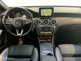 Mercedes-Benz A-Klasse Mercedes A-klasse 180 Sport AUT AMG FACELIFT NAV LEER STOELV - afbeelding nr 3