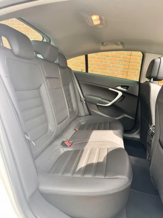 Opel Insignia Opel Insignia 1.4 T Business Executive|CARPLAY|CAMERA|PANO - afbeelding nr 16