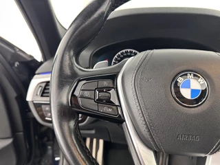 BMW 5 Serie BMW 5 Serie 520d xDrive High Executive Aut. *PANO | FULL-LEATHER | FULL-LED | HEAD-UP | DIGI-COCKPIT | NAVI-FULLMAP | TOP-VIEW | MEMORY-PACK | ECC | PDC | CRUISE | 20''ALU | TOWBAR* - afbeelding nr 18
