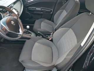 Alfa Romeo Giulietta Alfa Romeo Giulietta 1.4 Turbo airco,cruisecontrol,navigatie,parkeersensoren, - afbeelding nr 10