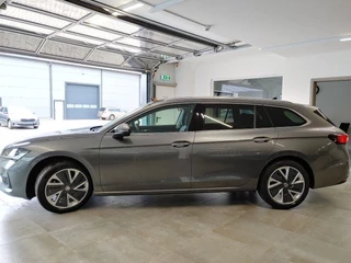 Škoda Superb Škoda Superb 1.5 TSI DSG SELECTION TREKHAAK/CAMERA/HUD/NAVI/ACC/STOELVERW - afbeelding nr 5