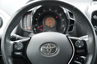 Toyota Aygo Toyota Aygo 1.0 VVT-i x-Joy Handgeschakeld | Automatische airconditioning | - afbeelding nr 11
