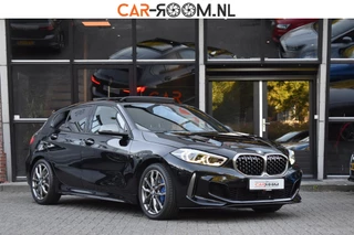 BMW 1 Serie BMW 1-serie M135i xDrive High Executive Pano Ambiance - afbeelding nr 1